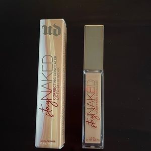 Stay Naked correcting concealer